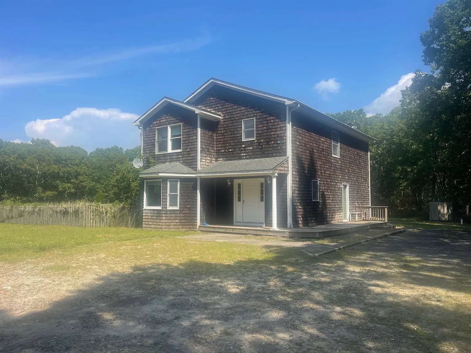 Year Round Southampton Rental — Photo 2