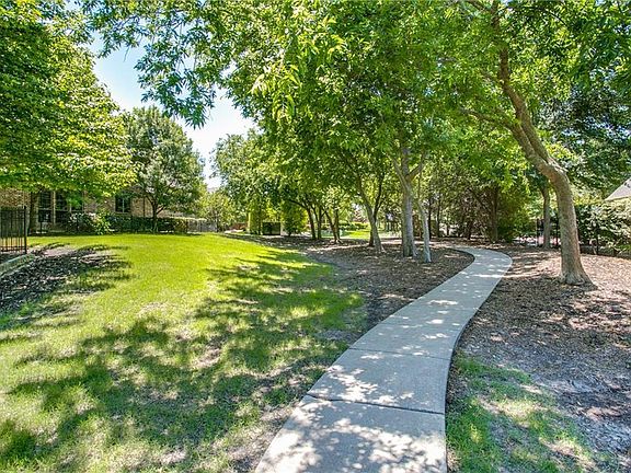 2nd image of 6604 Knollwood Dr