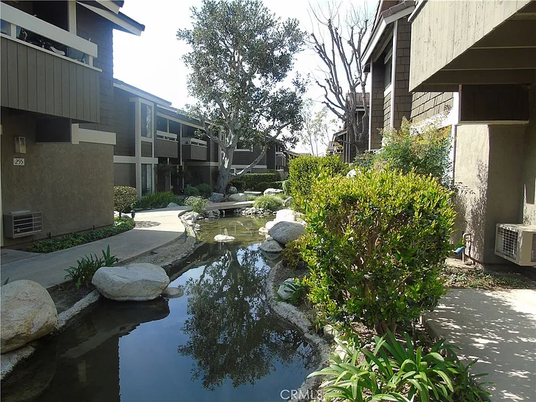 148 Streamwood — Photo 16