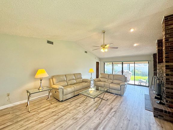 4th image of 4044 Cypress Lndg E