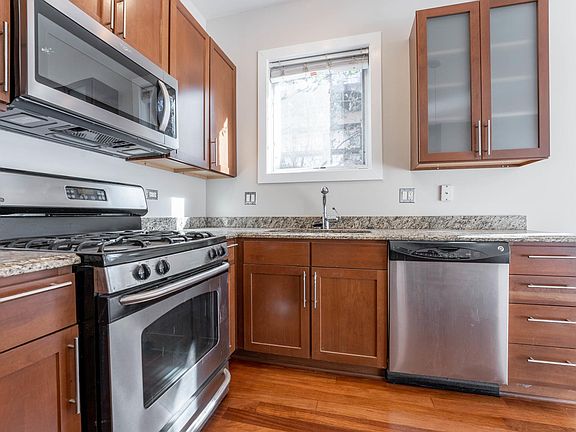 2nd image of 2308 W Wabansia Ave APT 2E