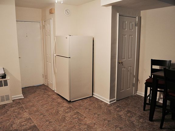 2nd image of 19812 32nd Ave Floor 1