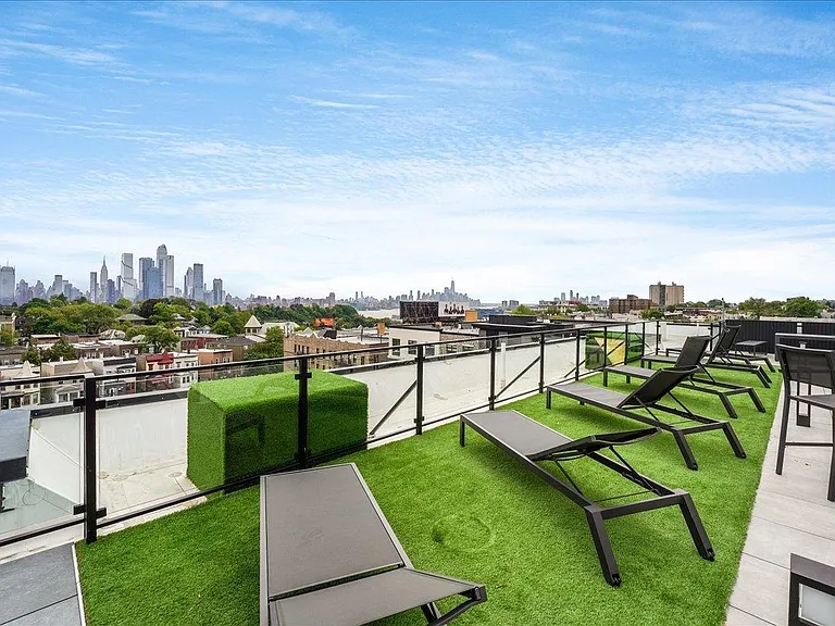 660 Grand St #310 — Photo 22
