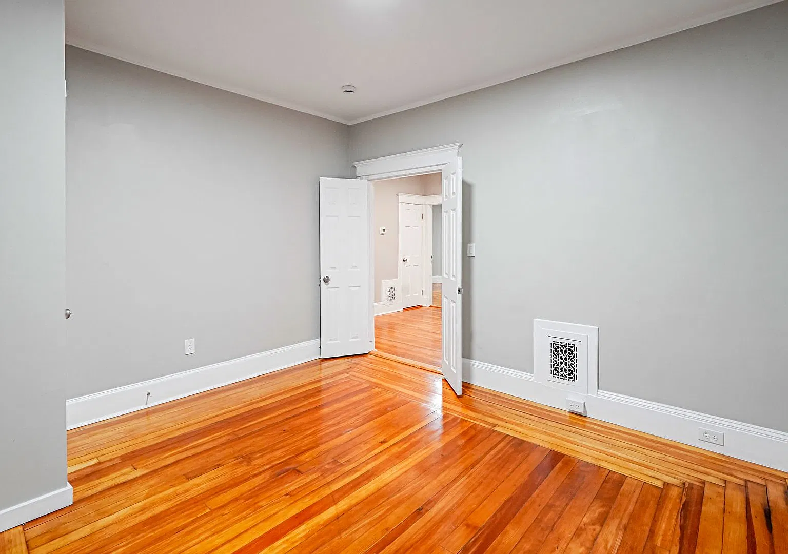 381 Adams St, Dorchester, MA 02122 — Photo 3
