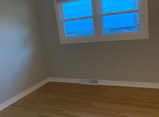 3033 Peoria St, Steger, IL 60475