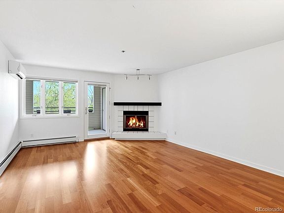 4th image of 315 Arapahoe Avenue #202