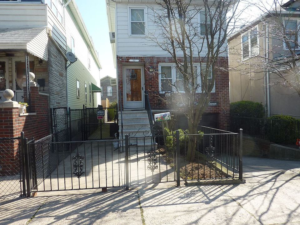 1st image of 1827 E 52nd St