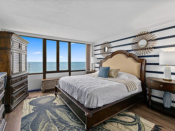2nd image of 3580 S Oceanshore Blvd