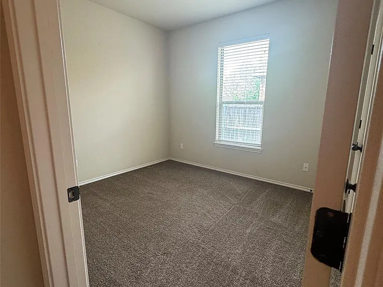 1112 Brendon Lee Ln — Photo 22
