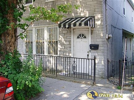 2nd image of 41 Van Duzer St