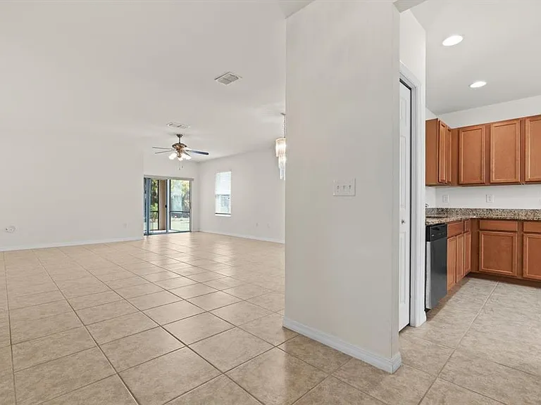 8932 Excelsior Pl — Photo 6
