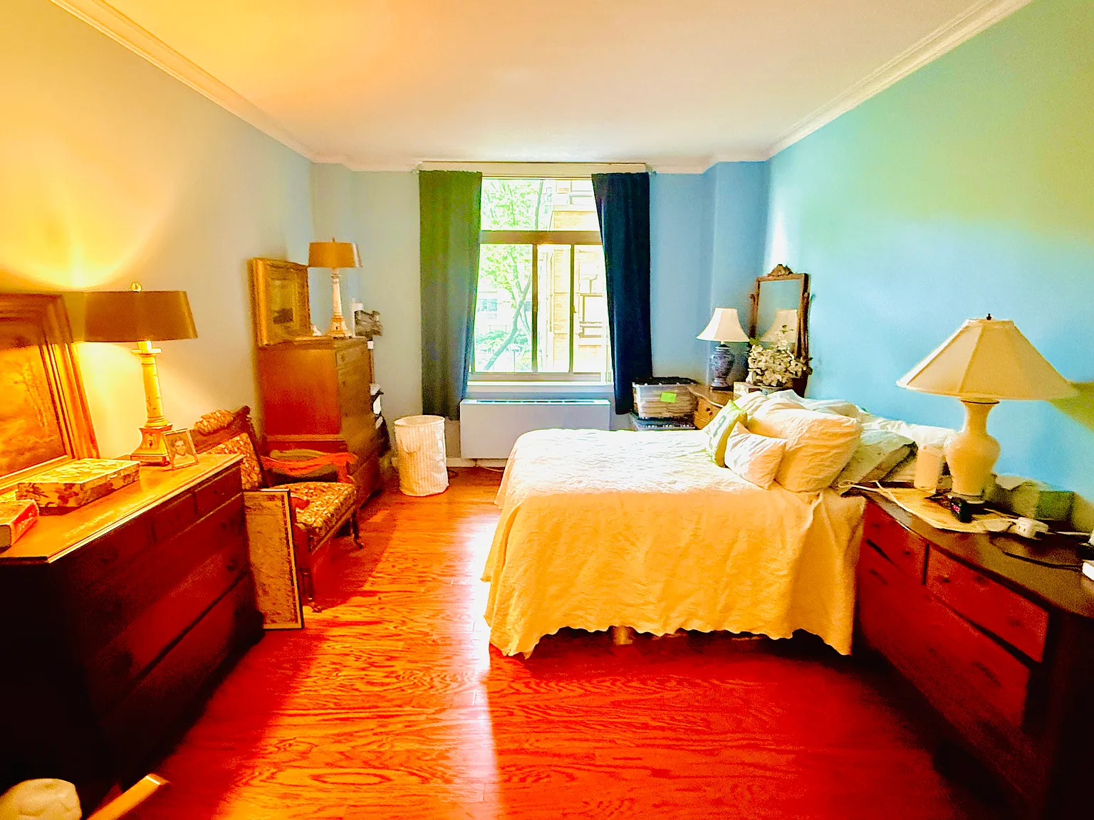 2 bed, 2.5 bath, 1460 sqft, $6,350 — Photo 3
