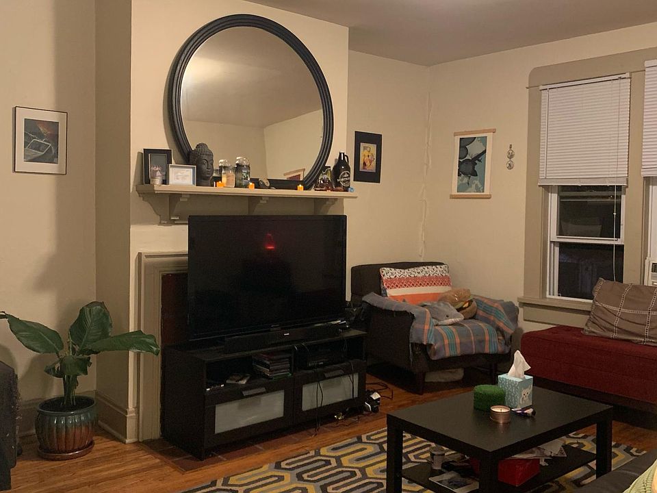 1st image of 2386 Indianola Ave #1/2