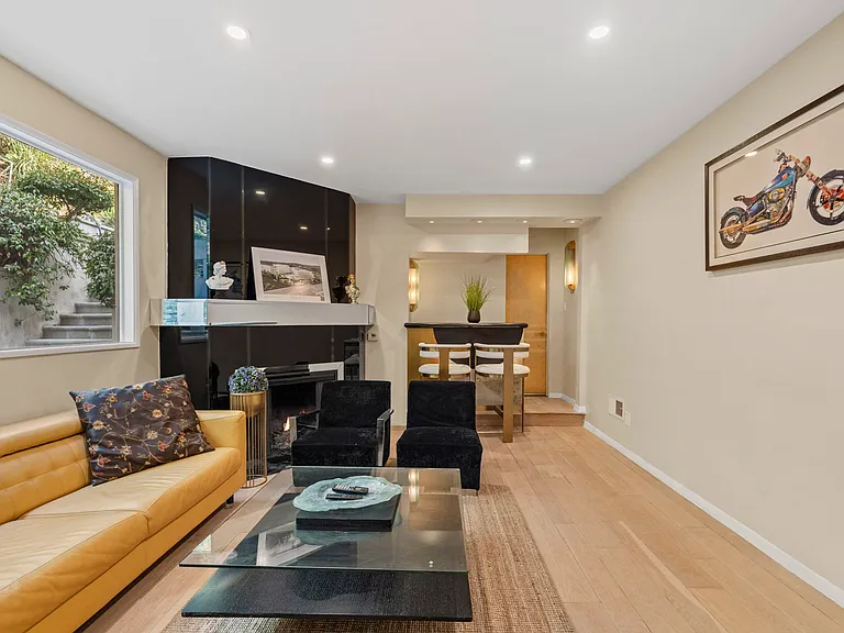 9213 Warbler Pl — Photo 19