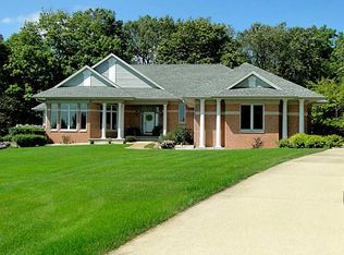 3553 Timber Ridge Trl, Cedar Rapids, IA 52411