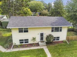 291 8th St SW, Forest Lake, MN 55025