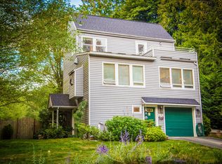 3737 Mitford Ln, Clinton, WA 98236