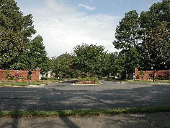 5th image of 1836 Cavendale Dr