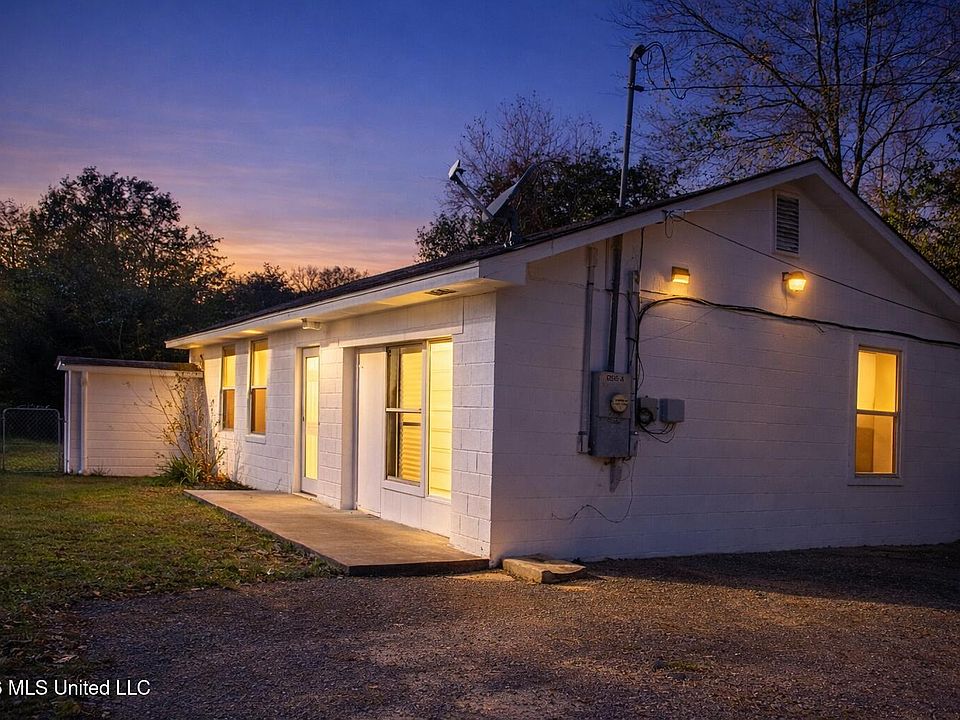 1st image of 12011 Three Rivers Rd