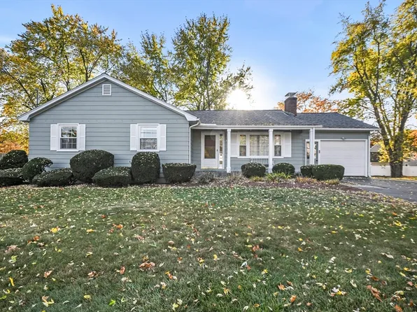 44 Linda St, Leominster, MA 01453