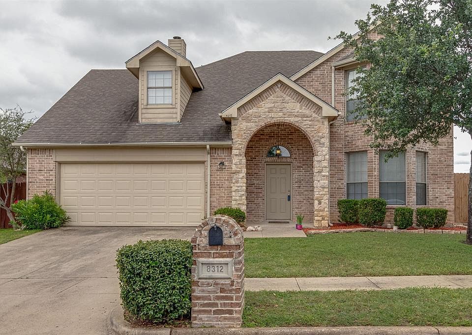 1st image of 8312 Crystal Ln