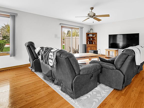 4th image of 8710 Cashel Ln