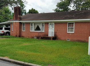 706 Pennsylvania Ave, Hertford, NC 27944
