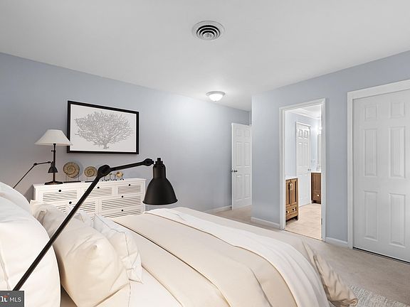 4th image of 501 Joy Cir