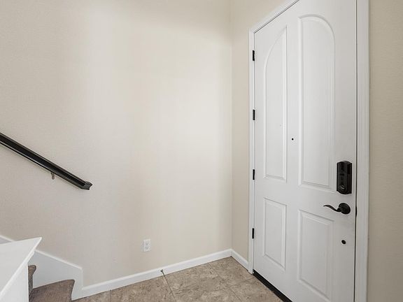 4th image of 4033 Gunnar Dr