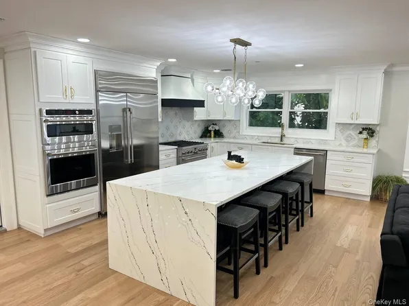2450 Florin Court, Bellmore, NY 11710