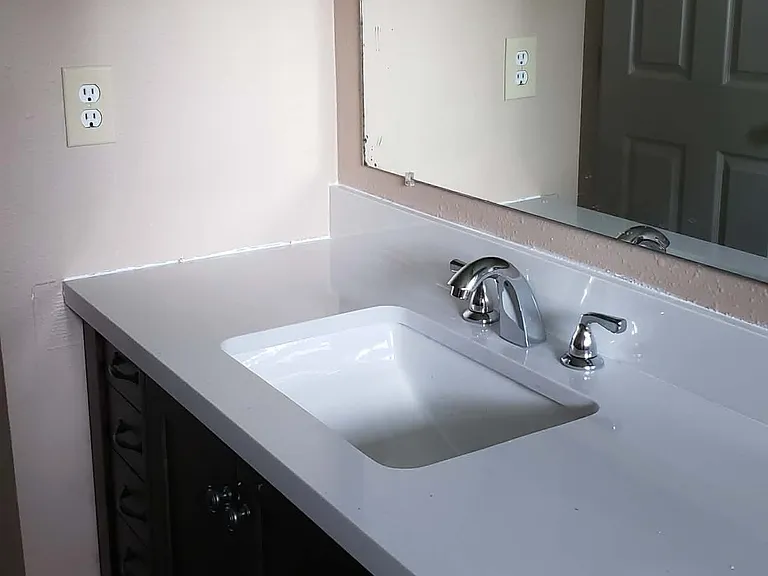 1410 S Robinhood St #1412 — Photo 5