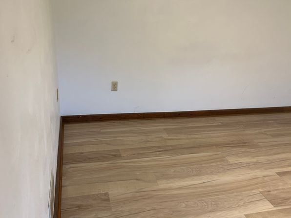 225 Stratford Ave APT 3