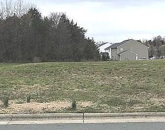 1st image of 3991 Park Springs Dr