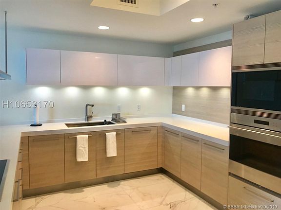 5th image of 17301 Biscayne Blvd APT 803