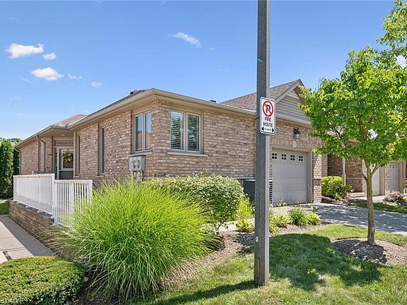 3rd image of 20 Isherwood Ave #118