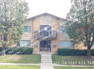 5674 N 99th St #7, Milwaukee, WI 53225