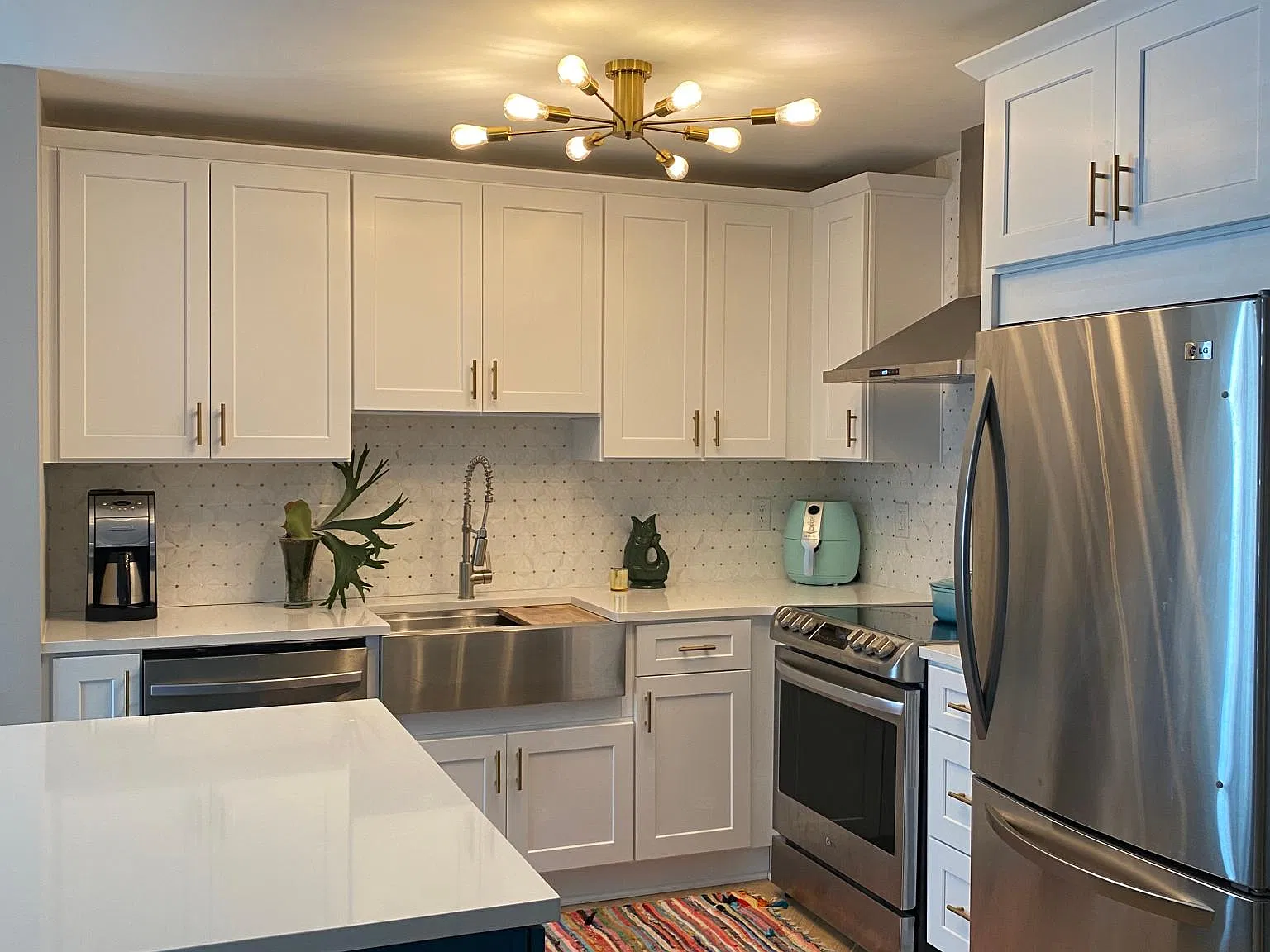 530 McGill Pl NE — Photo 3