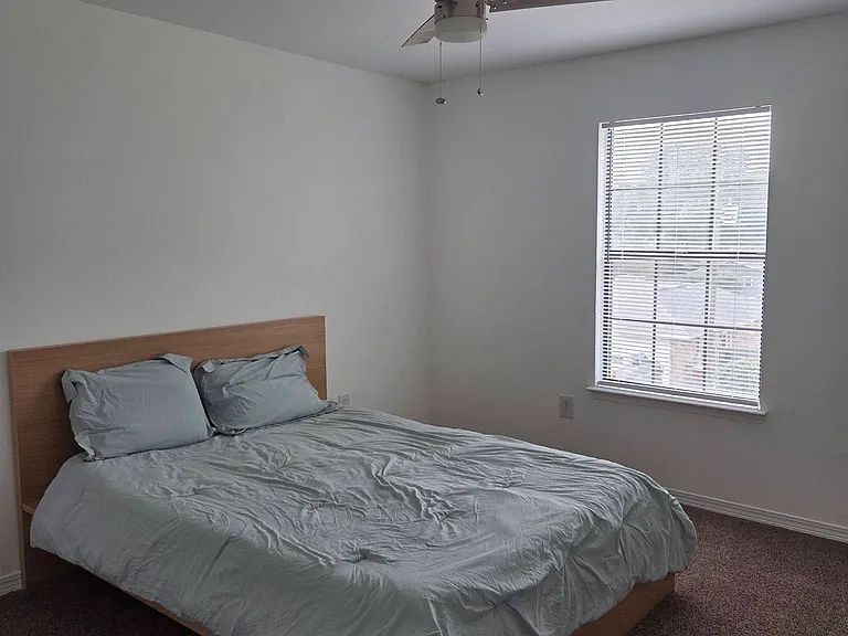 205 Southview Dr — Photo 33