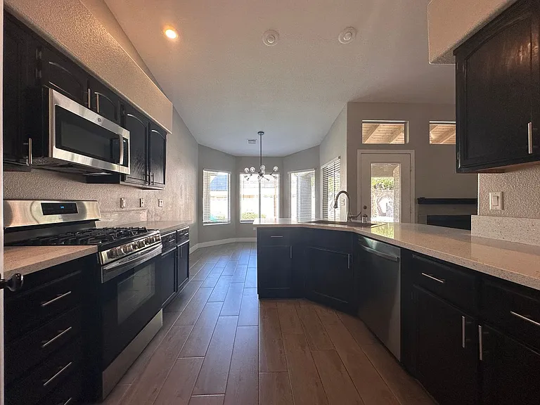 8256 Lone Feather Ln — Photo 13