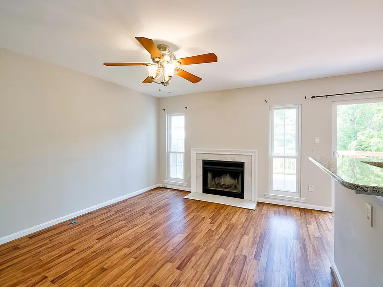 16 Casino Ct — Photo 7