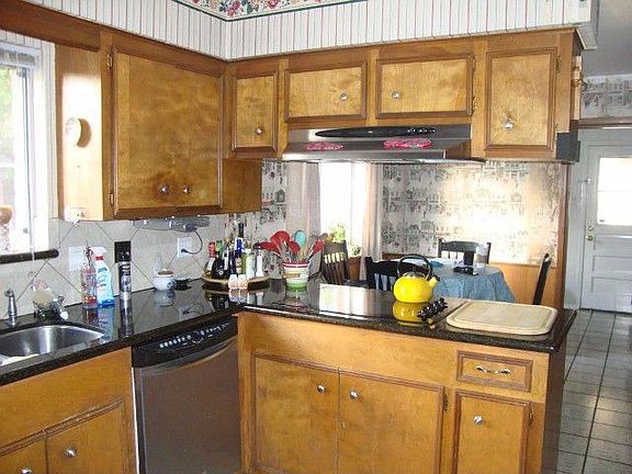 5th image of 18227 Hereford Ln