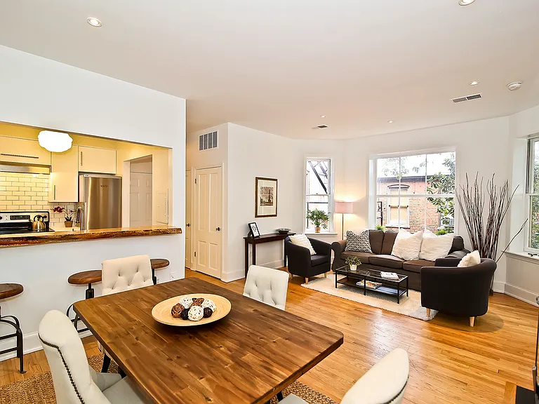 24 Logan Cir NW #6 — Photo 8