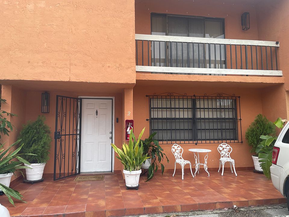 1st image of 520 NW 109th Ave APT 2