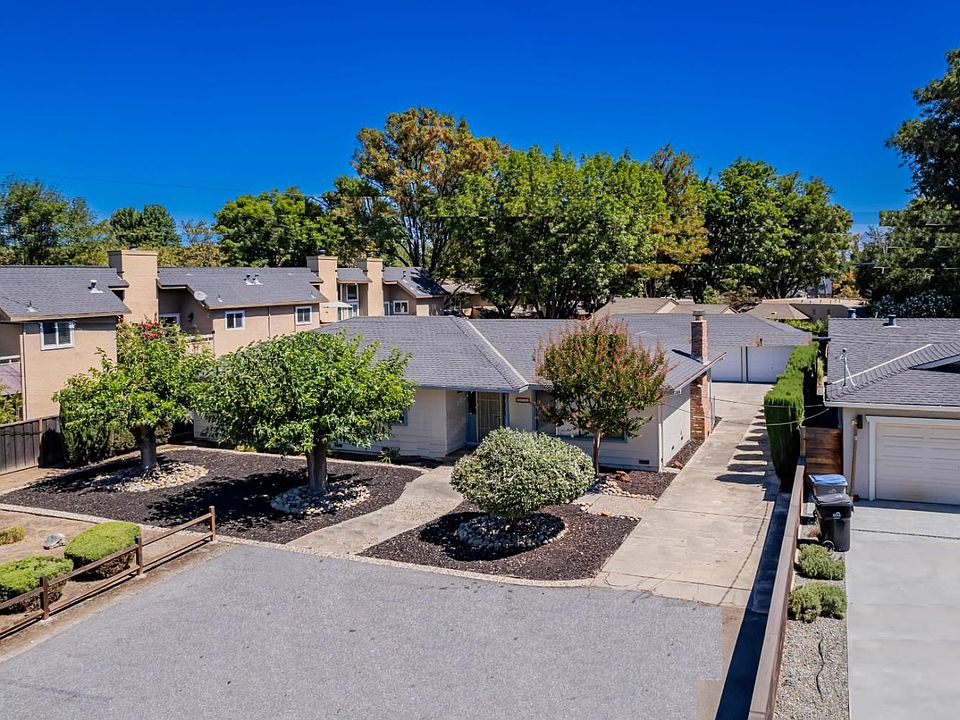 1st image of 2132 Canoas Garden Ave