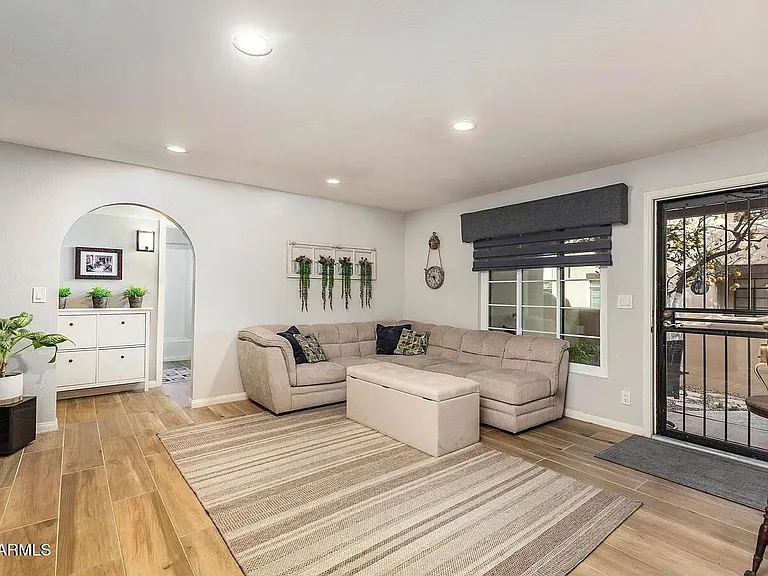 5402 E Windsor Ave #17 — Photo 10