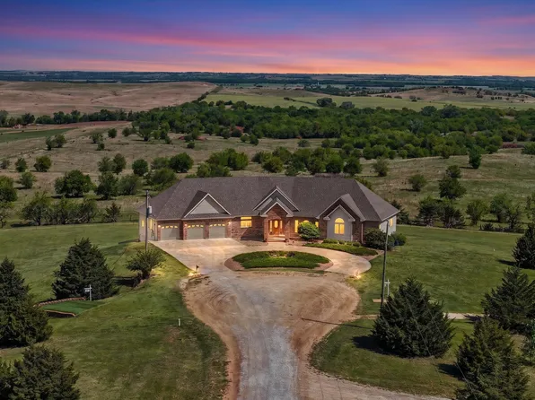 3380 S Scenic Slope Rd, Salina, KS 67401