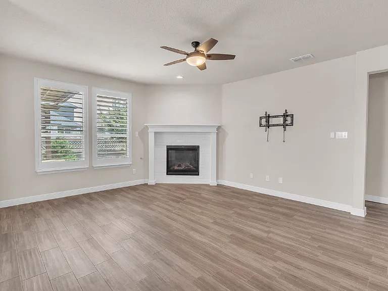2336 Shorthorn Dr — Photo 16