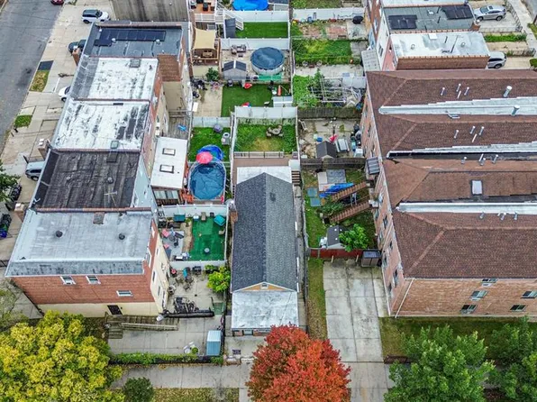 2738 Miles Avenue image 26 of 27