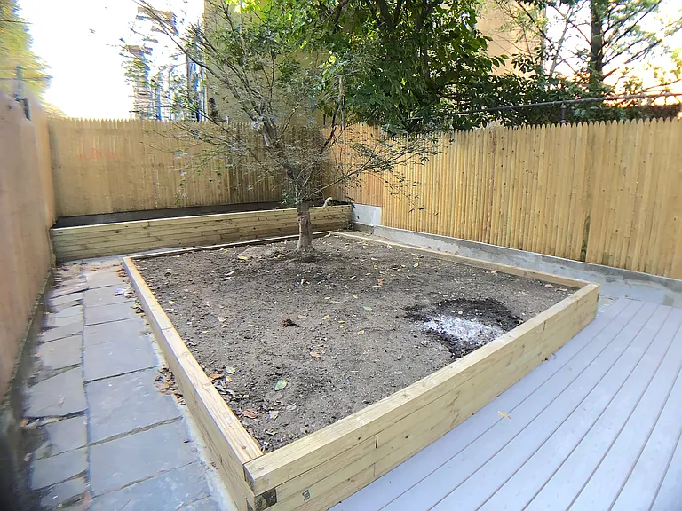 746 Driggs Ave #GRD — Photo 20