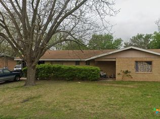 704 1/2 Lewis Dr, Burnet, TX 78611